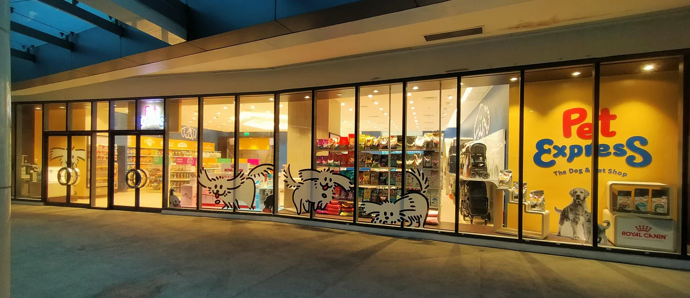 Pet_Century_Store_Facade_1400x